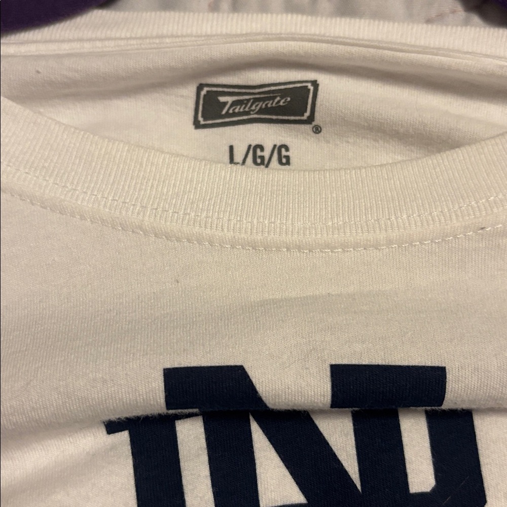 TAILGATE Notre Dame Colorblock Long Sleeve Shirt SIZE L. Hard-to-find design! - Picture 3 of 3